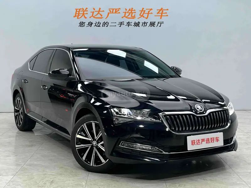 Skoda Superb 2024 — миниатюра 3
