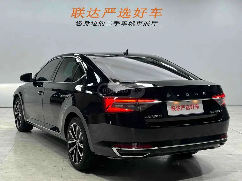 Skoda Superb 2024 — миниатюра 4