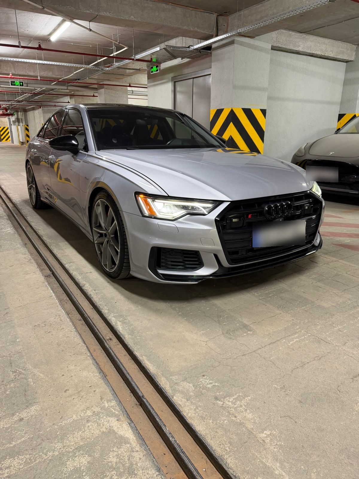 Audi S6 - фото 2
