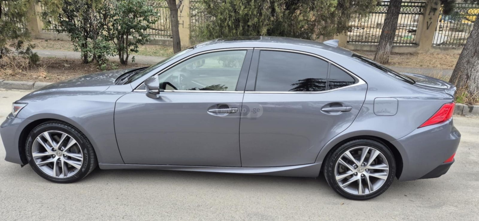 Lexus IS 300 - фото 3