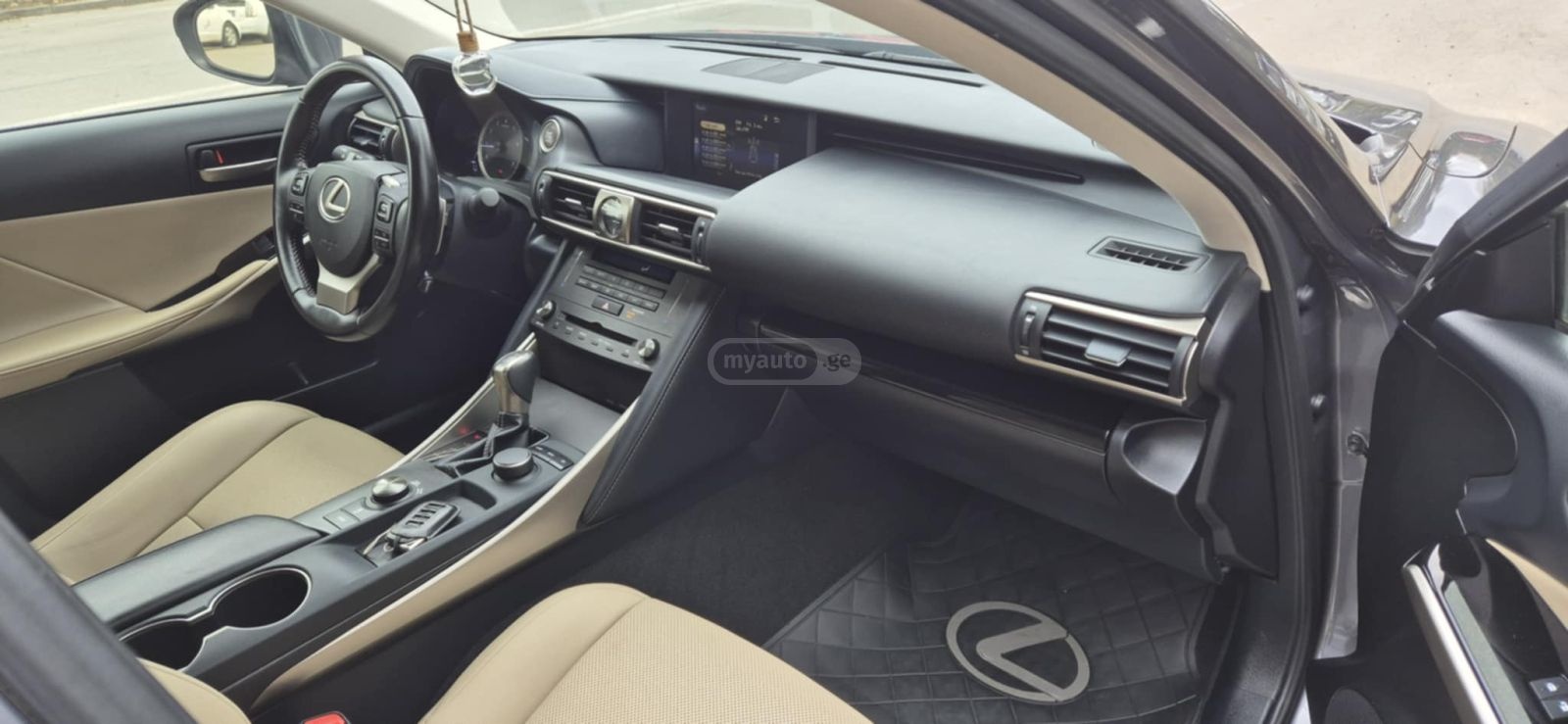 Lexus IS 300 - фото 8