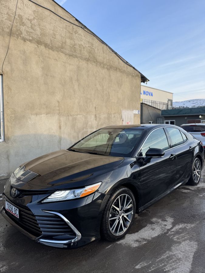 Toyota XLE 4dr All-Wheel Drive Sedan — миниатюра 13