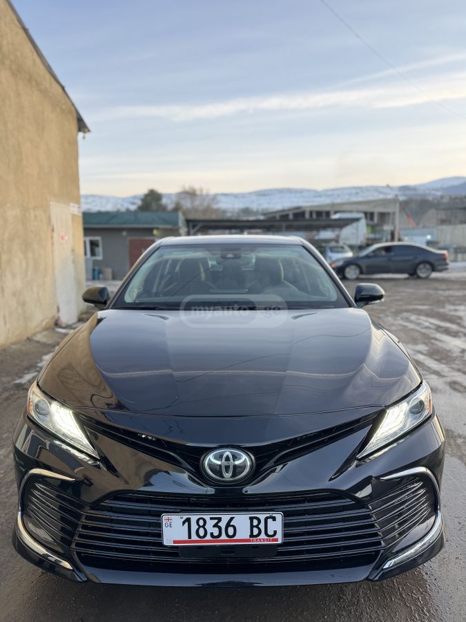 Toyota XLE 4dr All-Wheel Drive Sedan — миниатюра 15