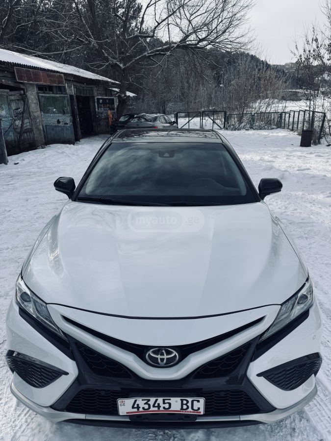 Toyota Camry - фото 7