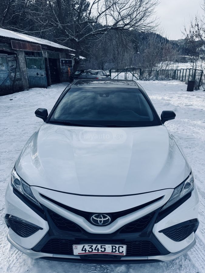 Toyota Camry - фото 8