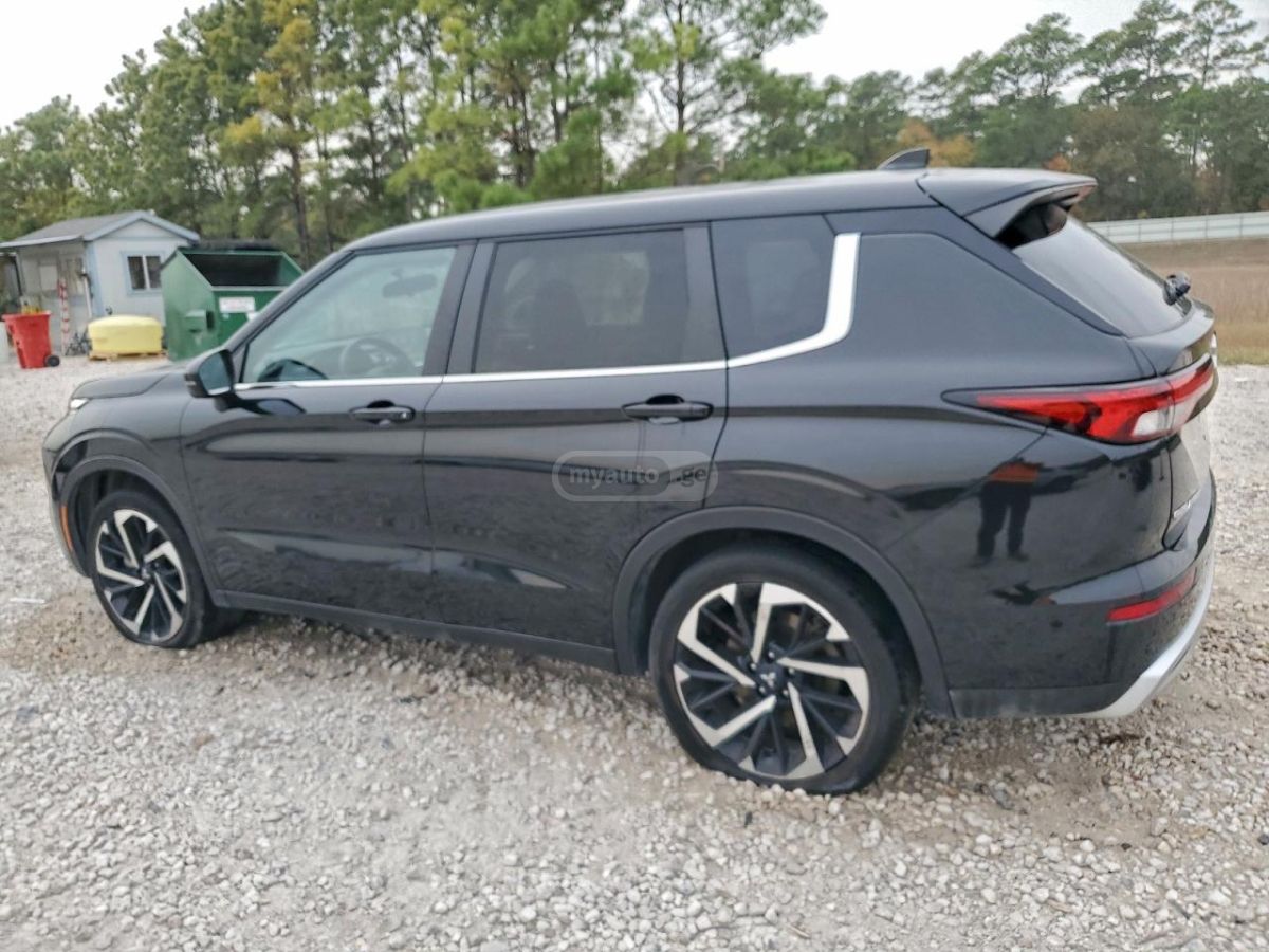 Mitsubishi Outlander - фото 2