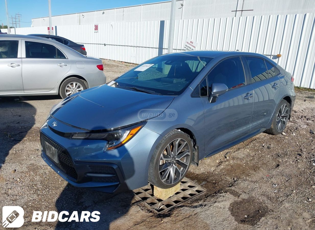 Toyota Corolla - фото 2