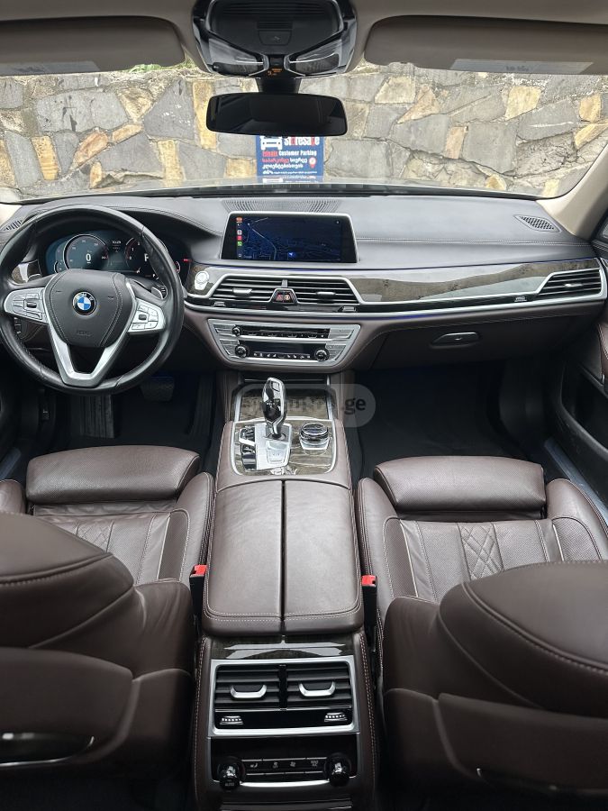 BMW 740 - фото 6