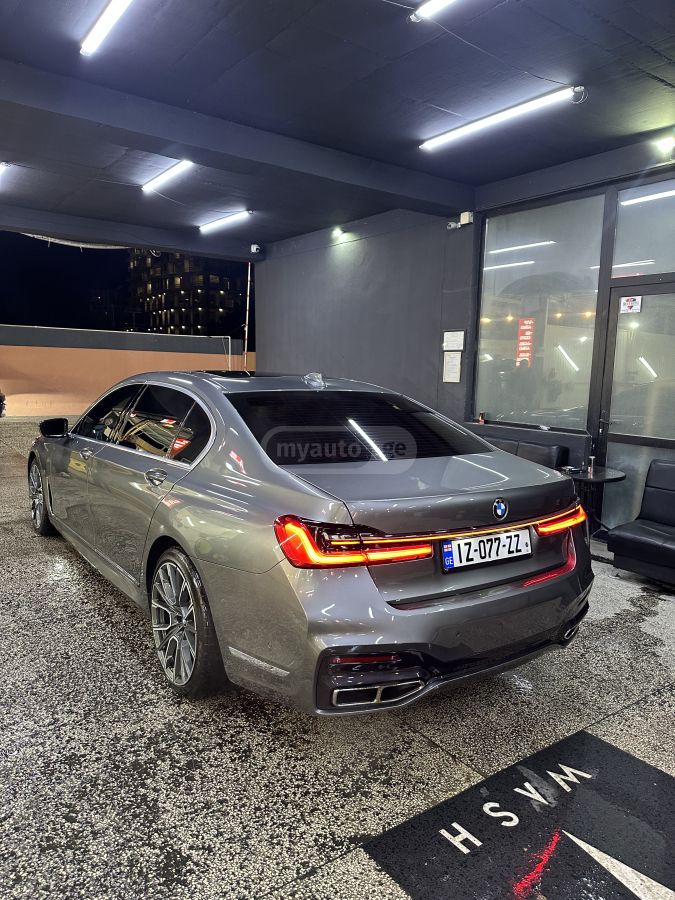 BMW 740 - фото 8