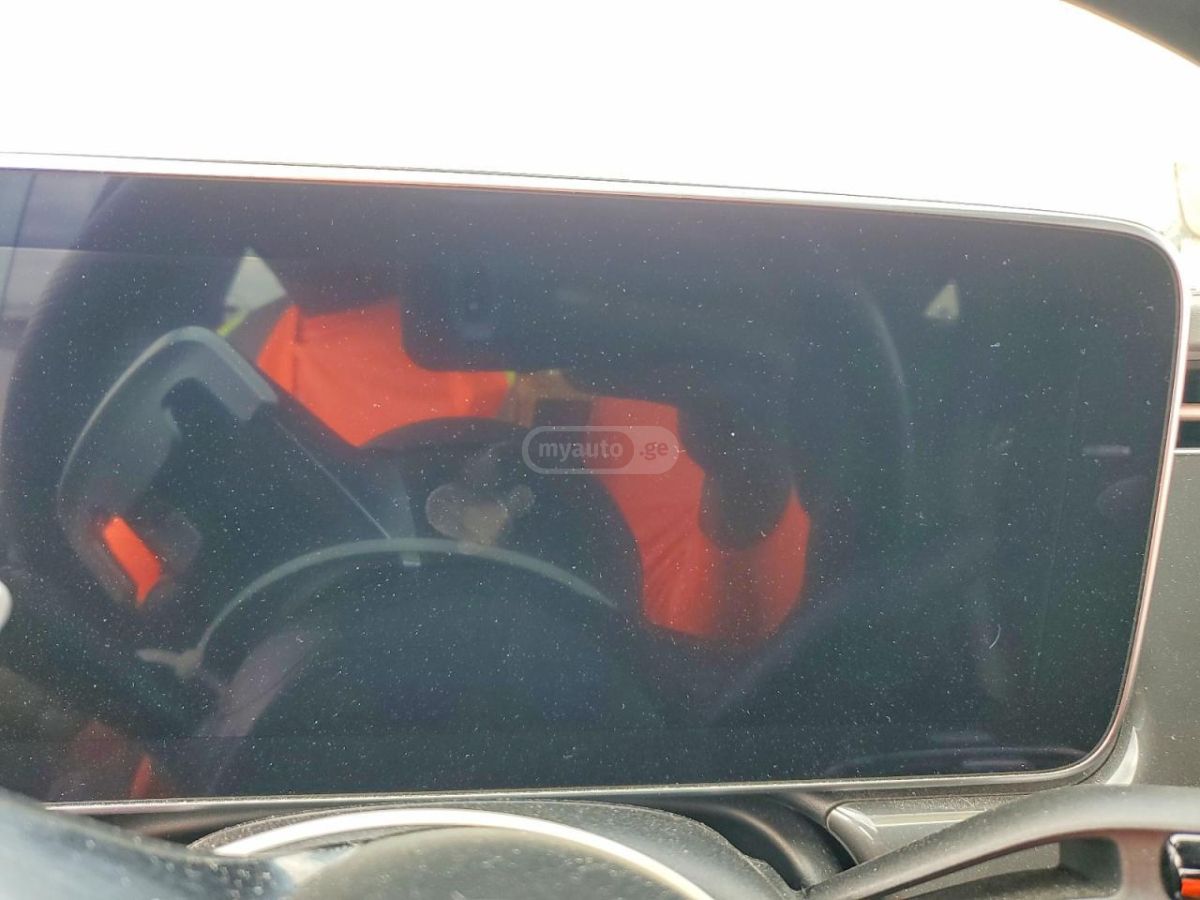 Mercedes-Benz EQE 53 4Matic+ 2023 — миниатюра 9