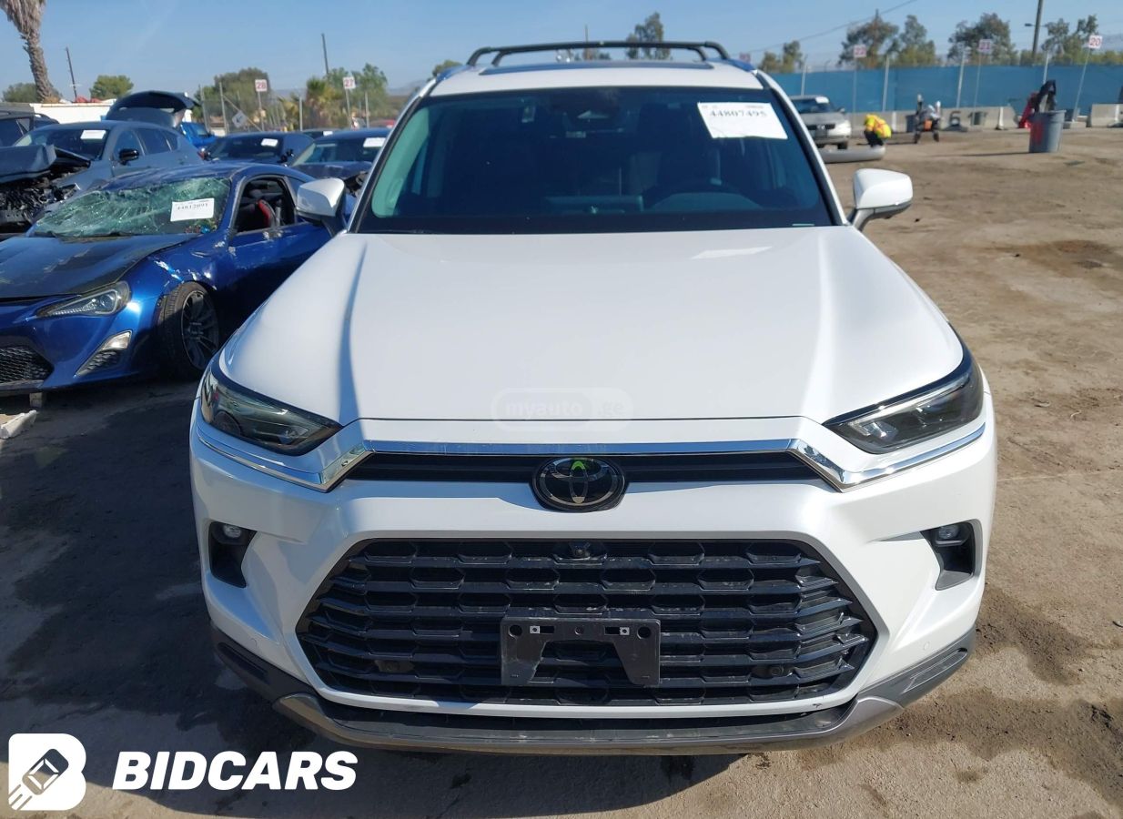 Toyota Grand Highlander - фото 4