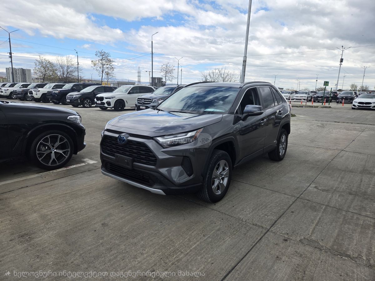Toyota RAV 4 - фото 2