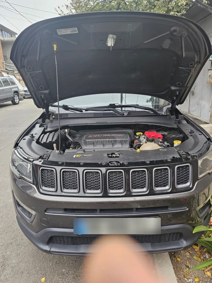 Jeep Compass - фото 11