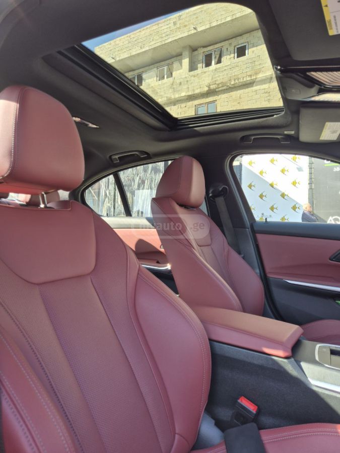 BMW xDrive 4dr All Wheel Drive Sed — миниатюра 14