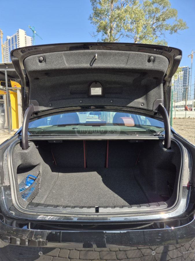 BMW xDrive 4dr All Wheel Drive Sed — миниатюра 7