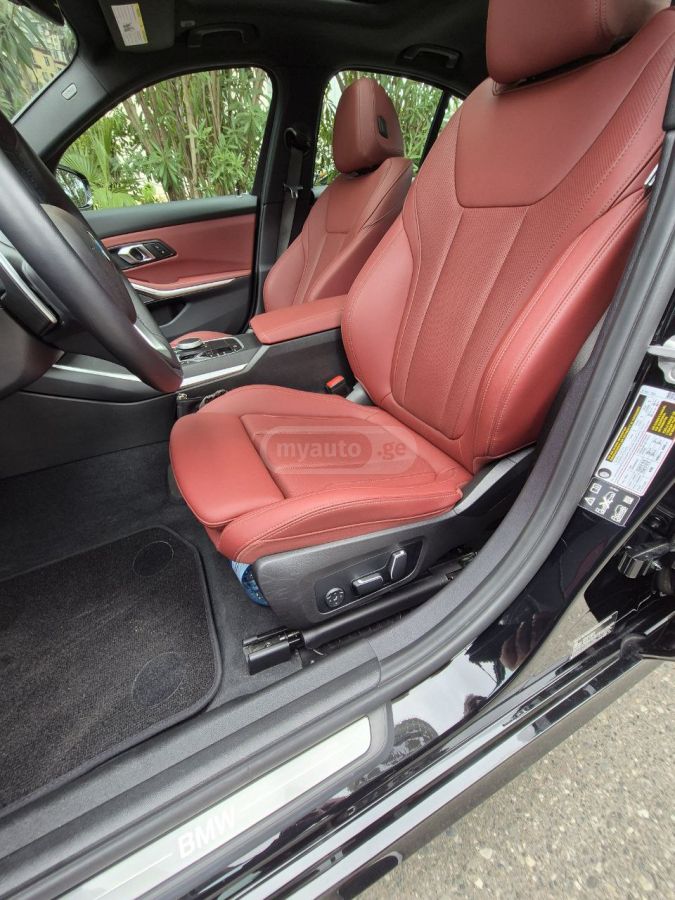 BMW xDrive 4dr All Wheel Drive Sed — миниатюра 9