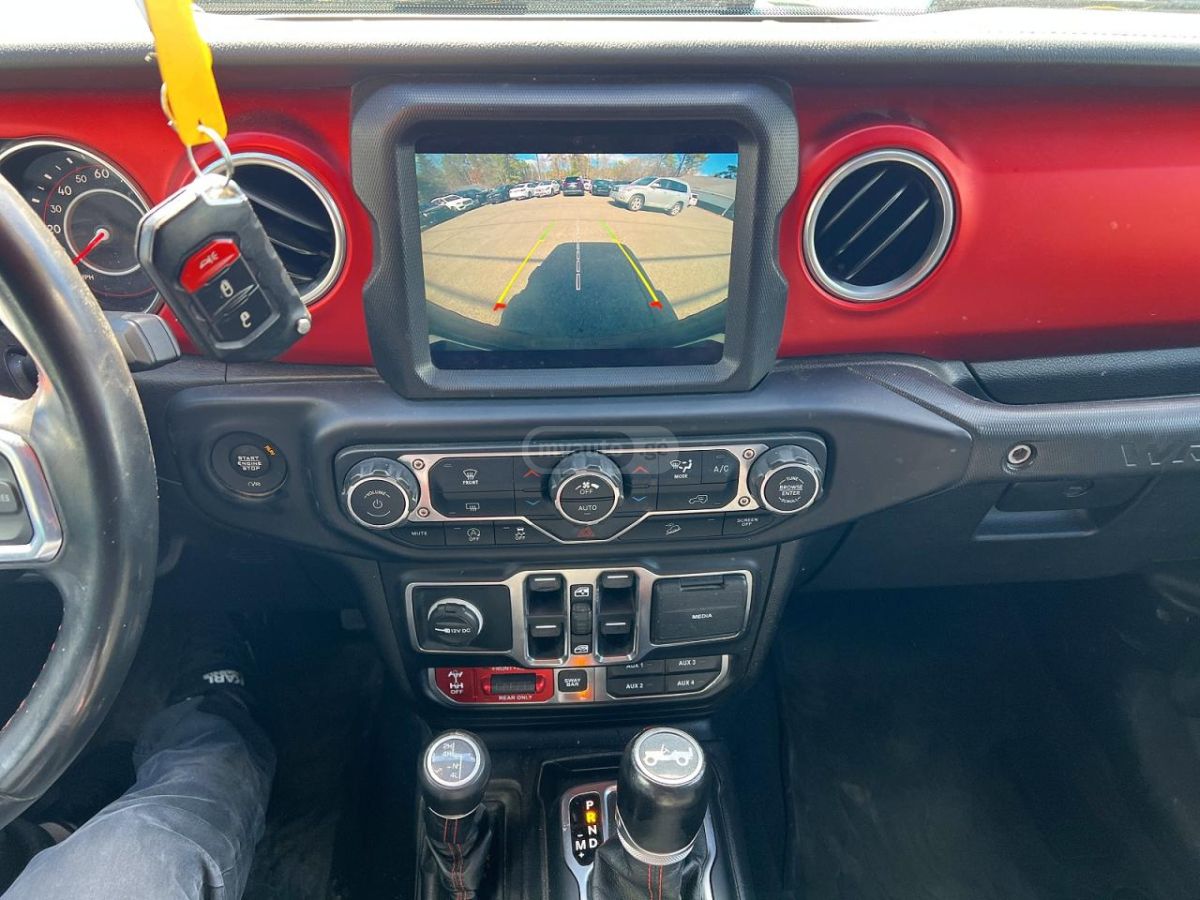 Jeep Wrangler - фото 10