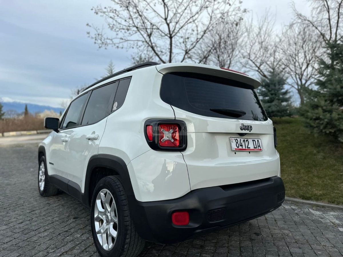 Jeep Renegade - фото 4