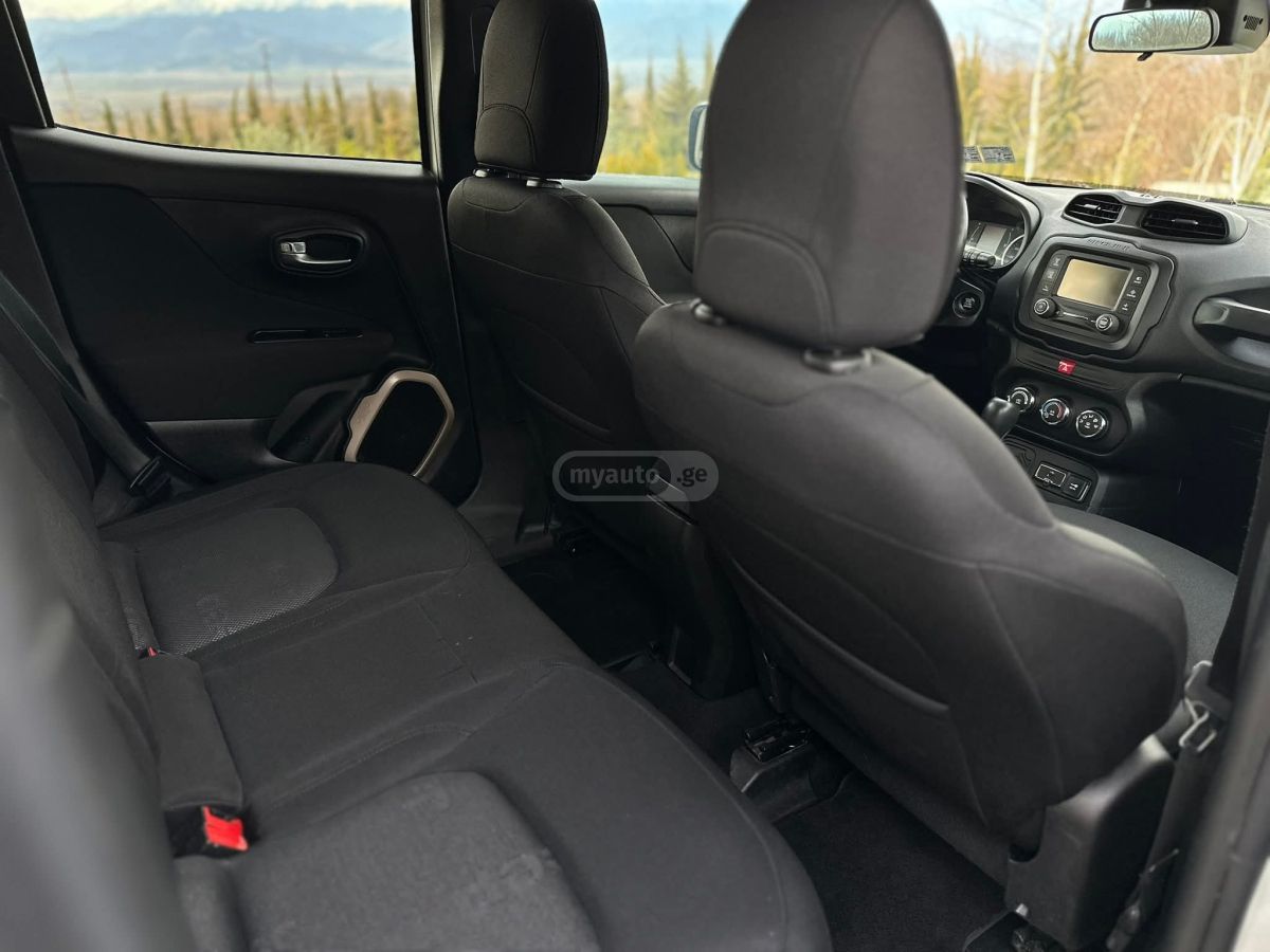 Jeep Renegade - фото 7