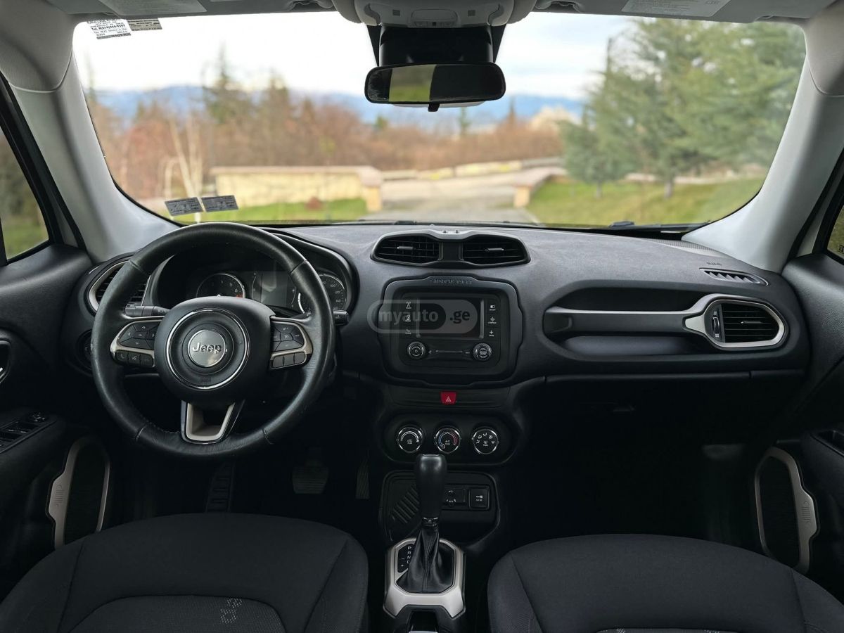 Jeep Renegade - фото 8