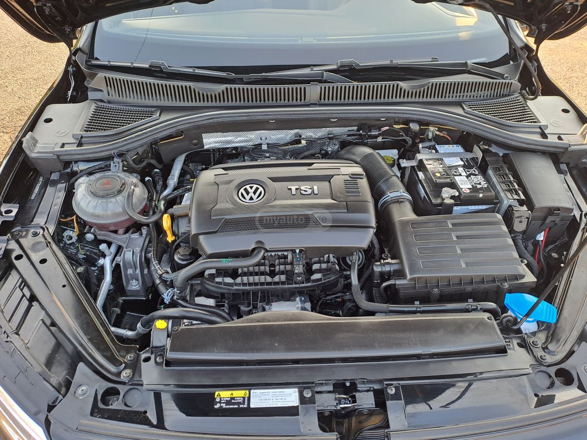 Volkswagen Jetta - фото 4