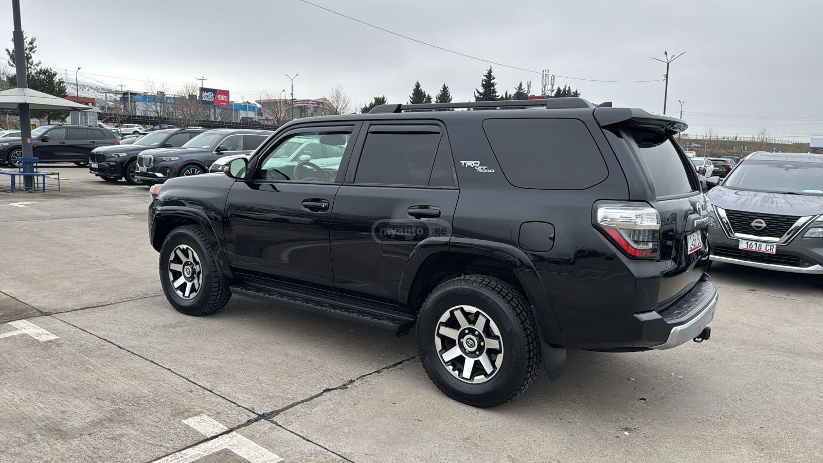 Toyota Limited 4dr 4x4 Automatic — миниатюра 5