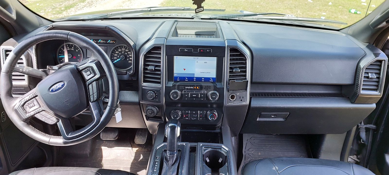 Ford F150 - фото 1