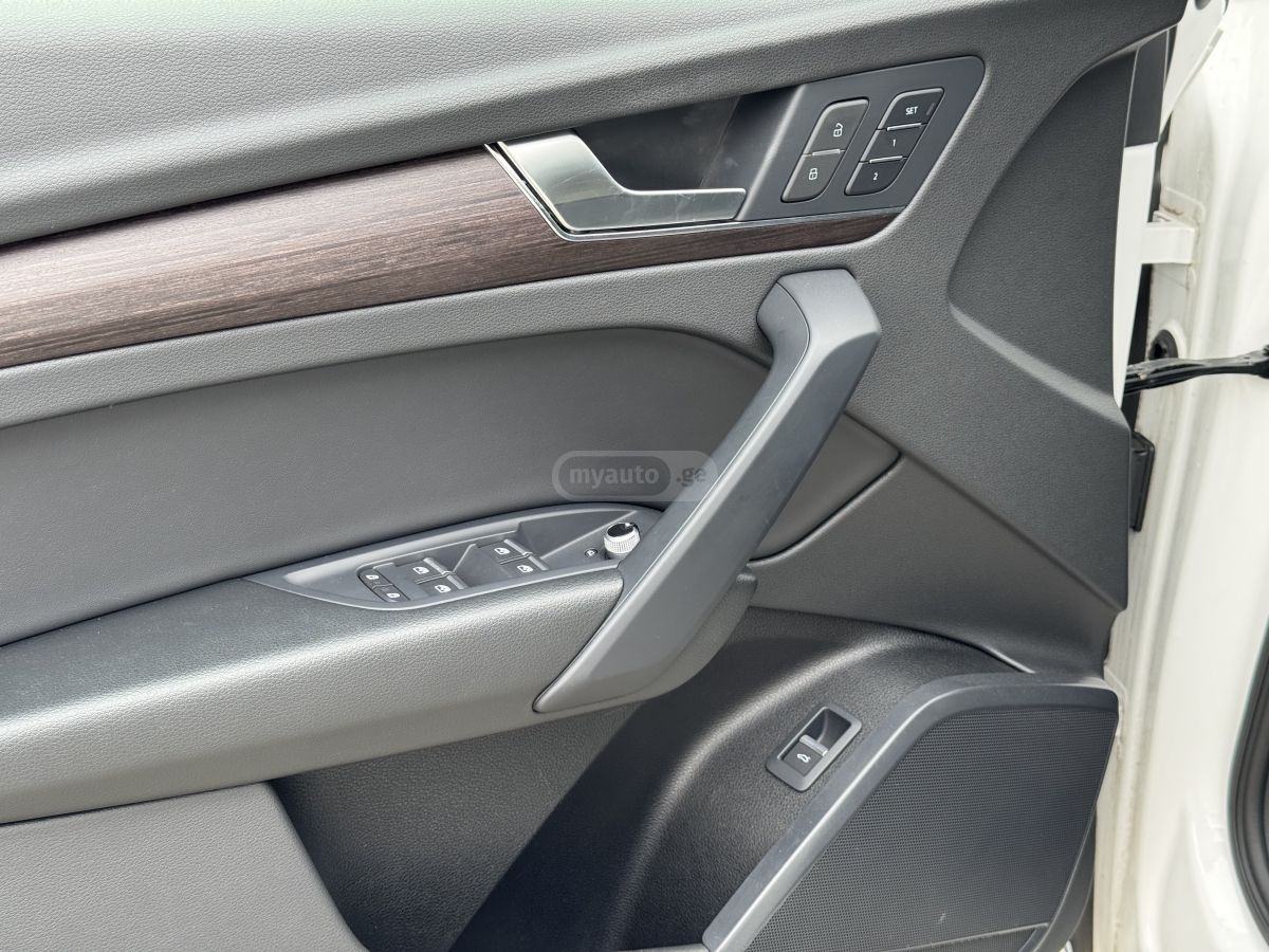 Audi 45 S line Premium 4dr All-Whee — миниатюра 10