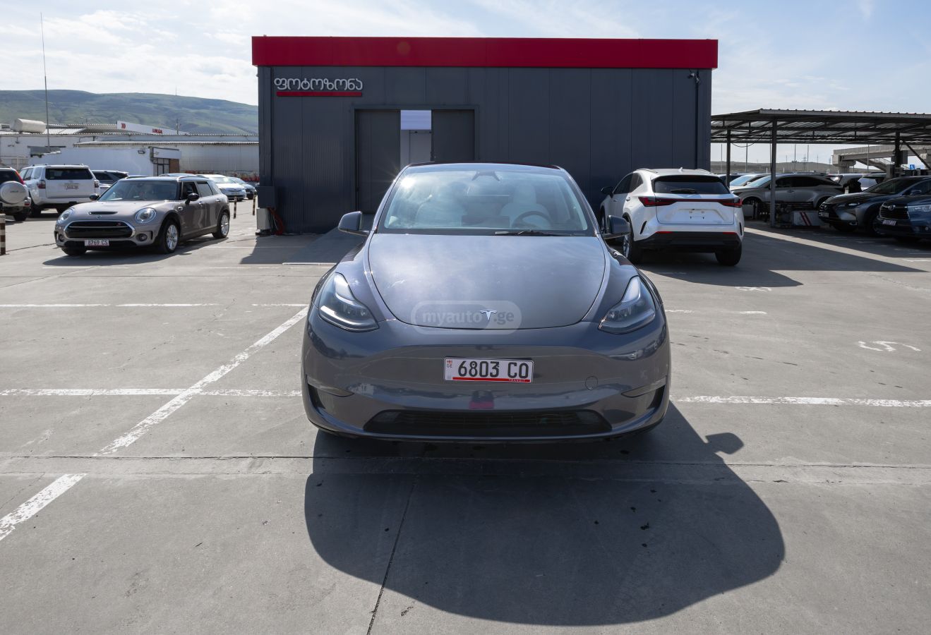 Tesla Model Y - фото 2