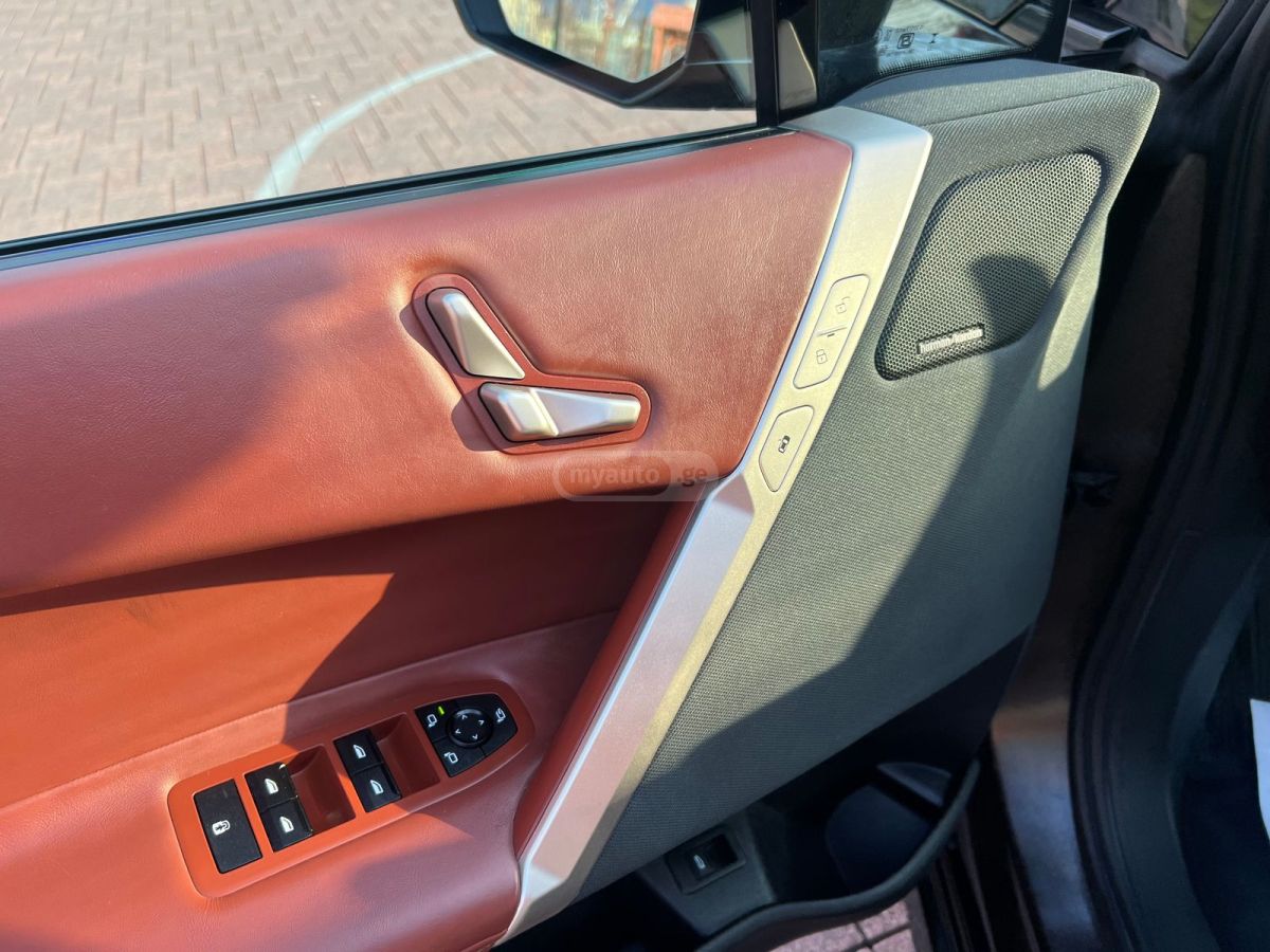 BMW IX - фото 11
