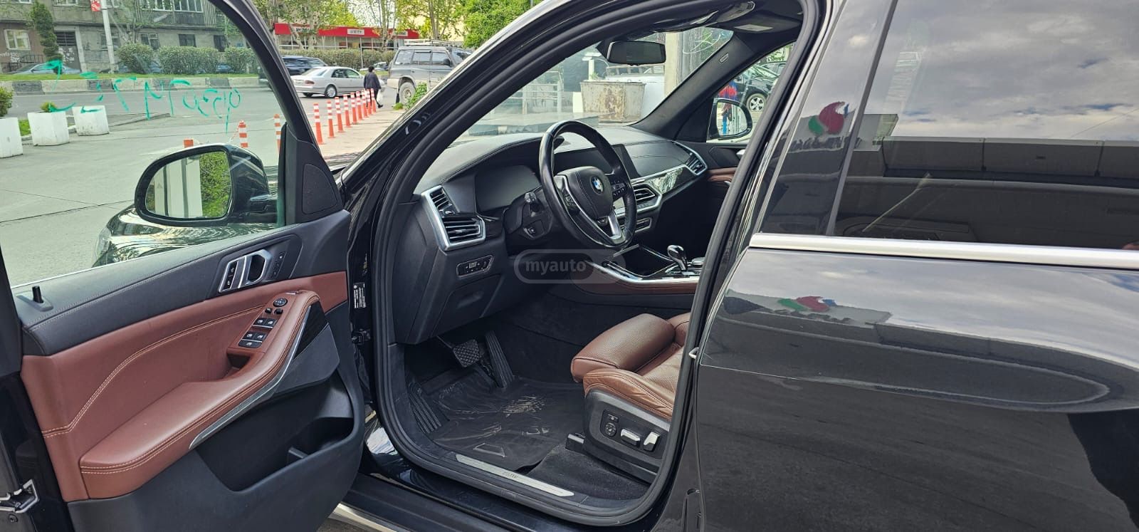 BMW X5 - фото 7