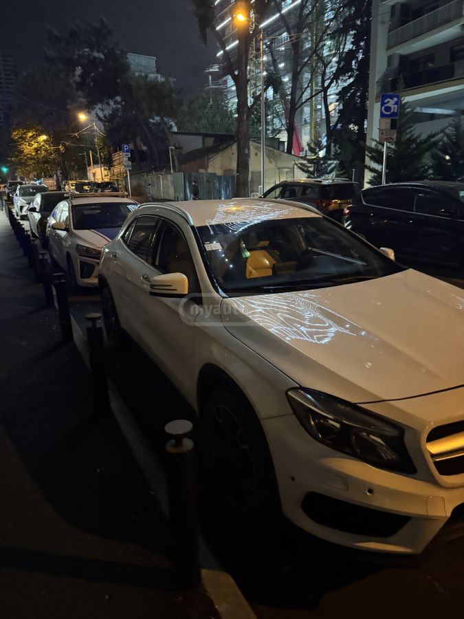 Mercedes-Benz GLA 250 - фото 3