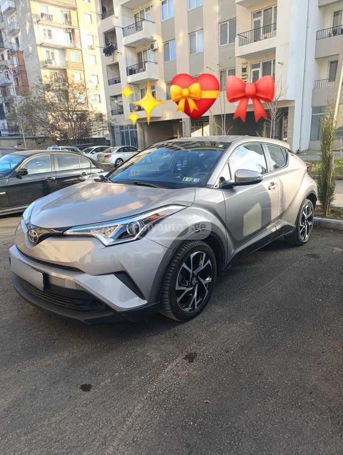 Toyota CHR - фото 1