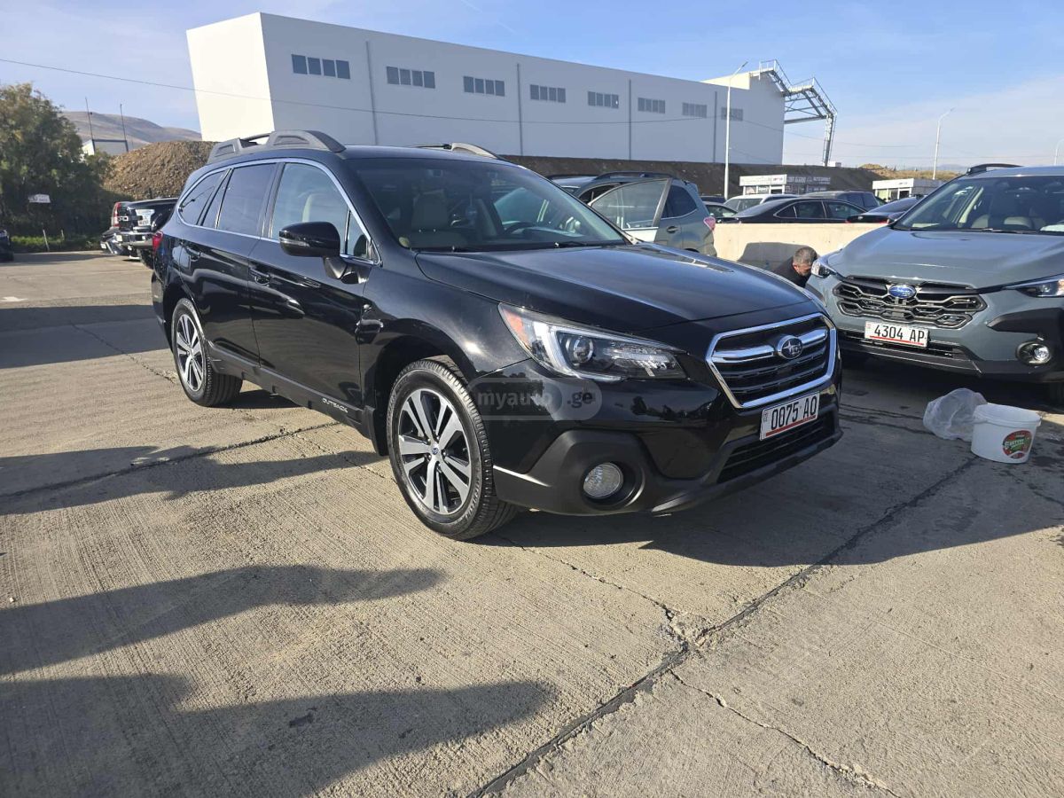 Subaru Outback - фото 1