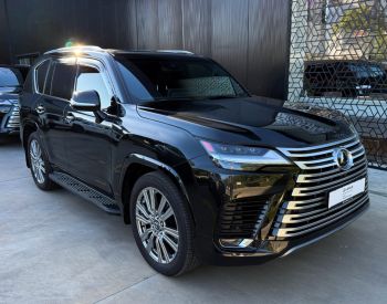 Lexus LX 500