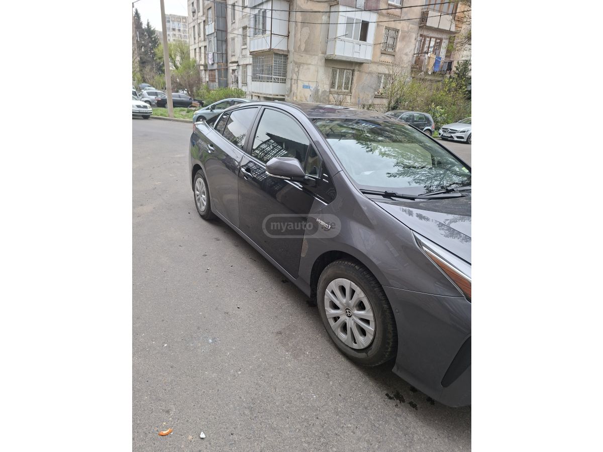 Toyota Prius - фото 4