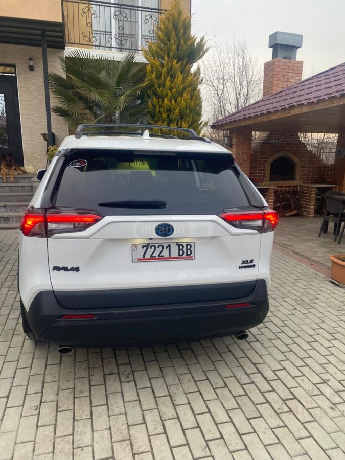 Toyota RAV 4 - фото 13