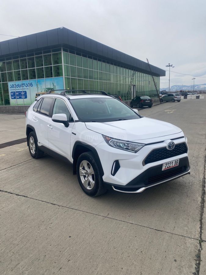 Toyota RAV 4 - фото 8