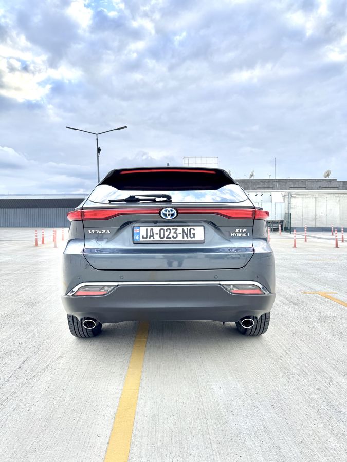 Toyota XLE — миниатюра 5