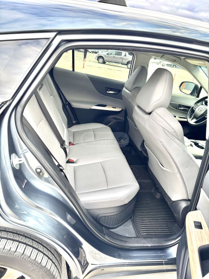 Toyota XLE — миниатюра 9