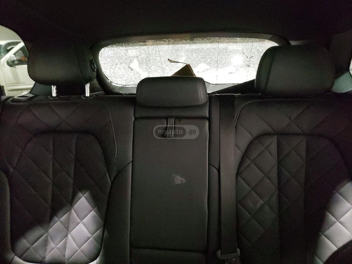 BMW X5 - фото 10