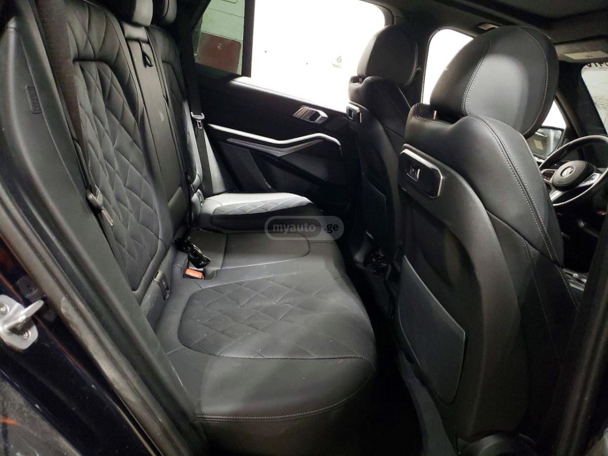 BMW X5 - фото 11