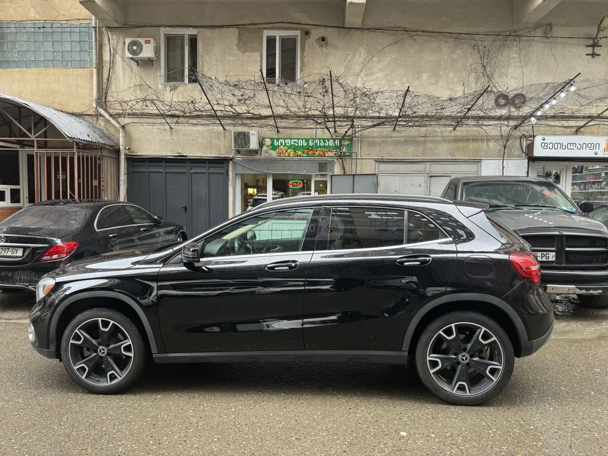 Mercedes-Benz GLA 250 - фото 4