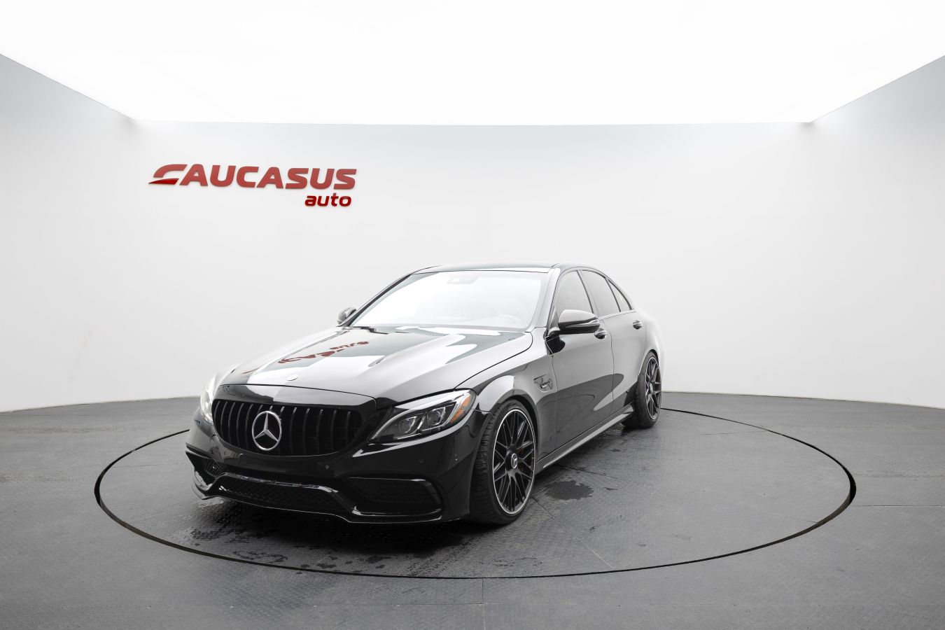 Mercedes-Benz C 200 - фото 1