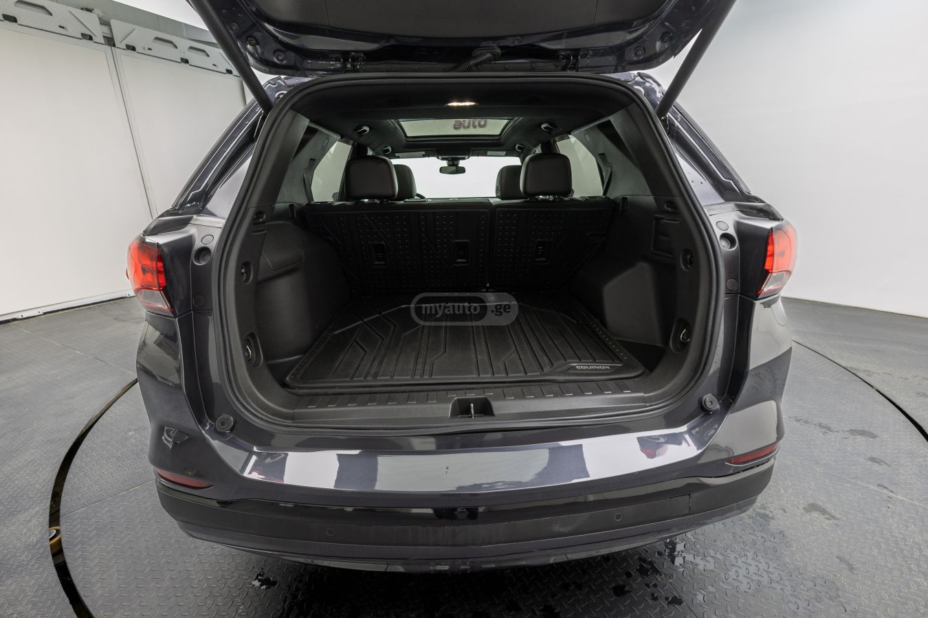 Chevrolet Equinox - фото 8