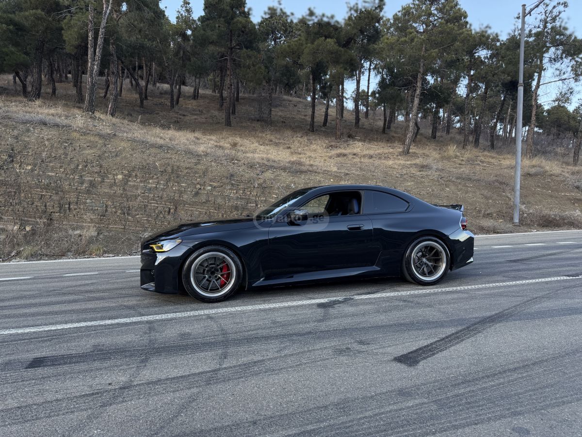 BMW M2 2023 — миниатюра 10