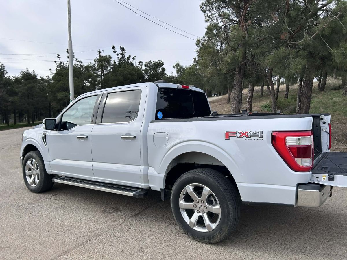 Ford F150 - фото 2