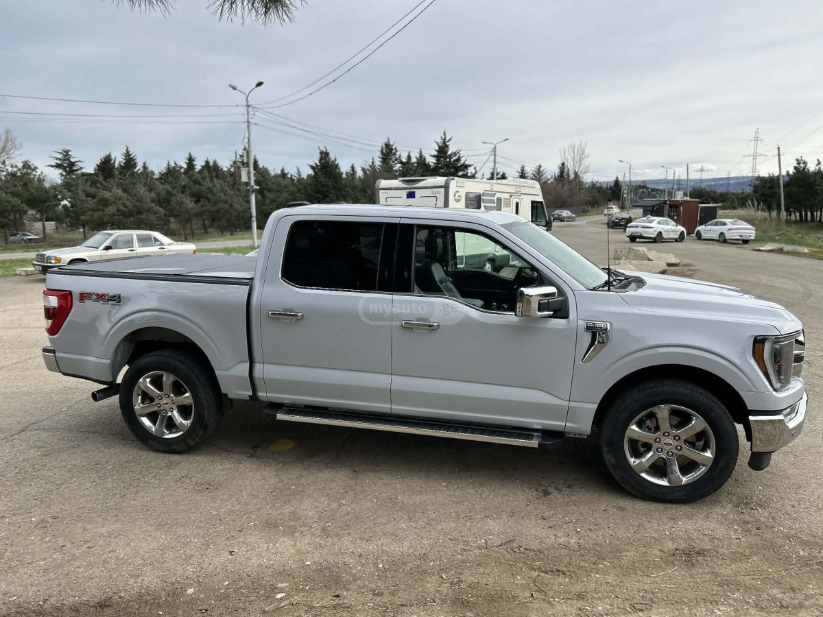 Ford F150 - фото 4