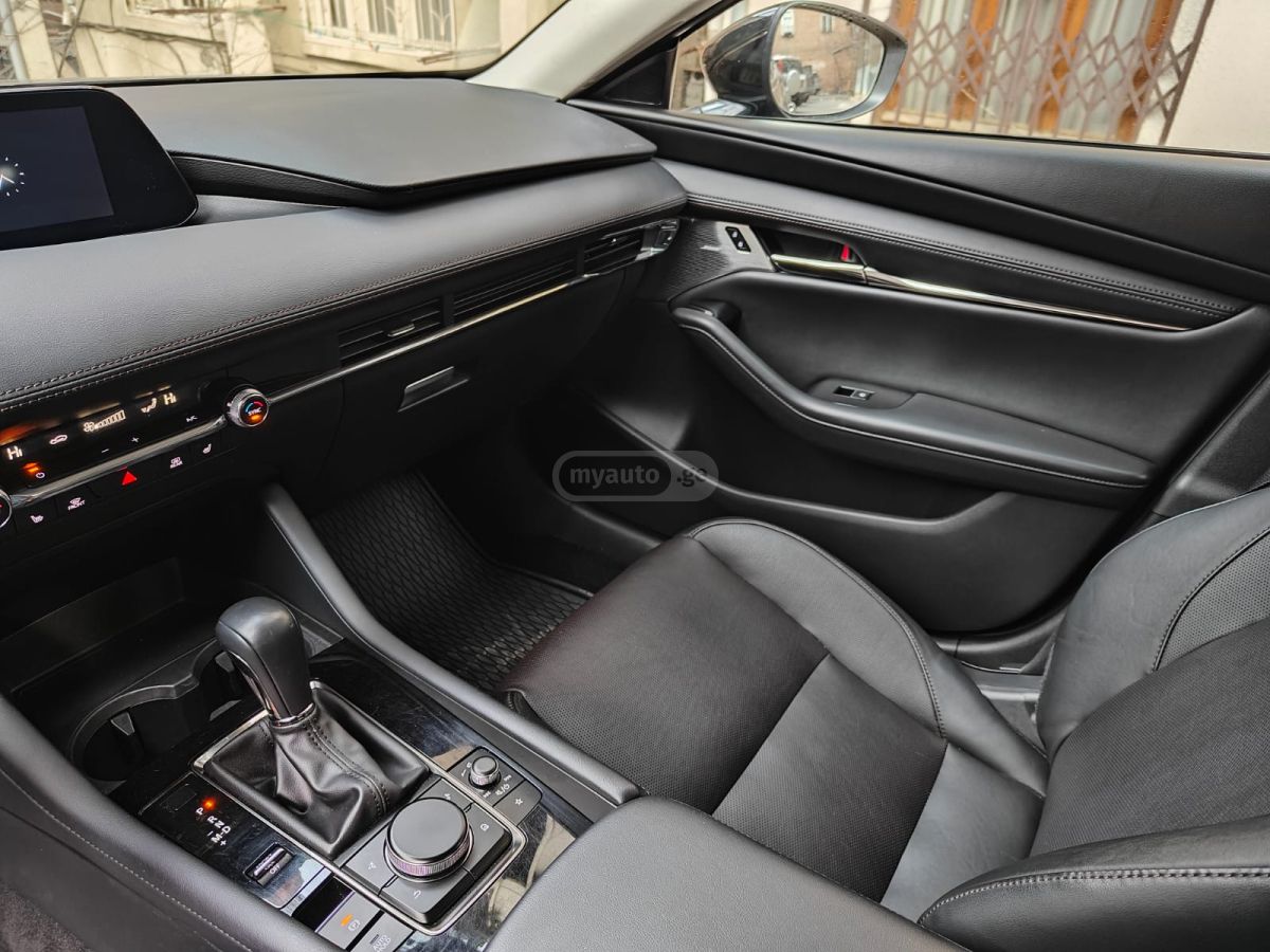 Mazda Mazda 3 - фото 10