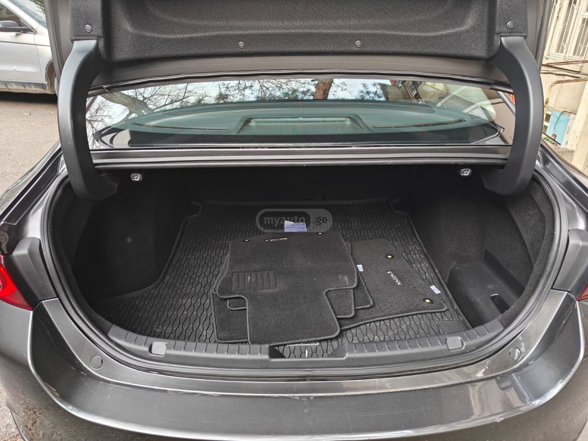 Mazda Mazda 3 - фото 14